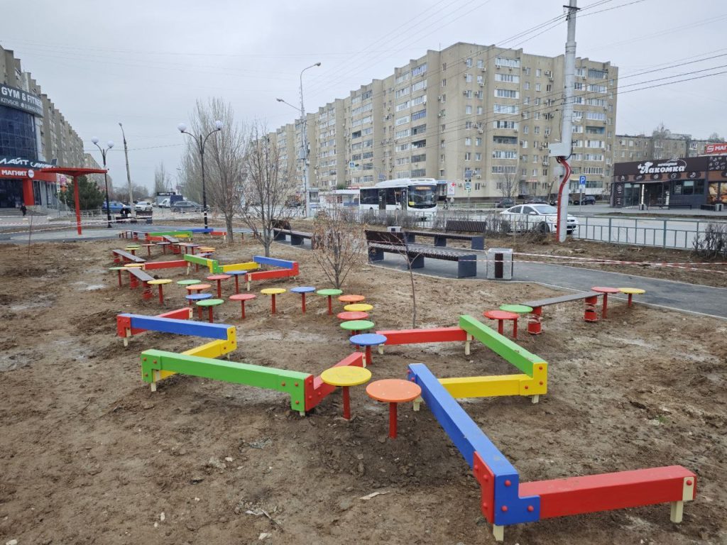 Необычный фитнес: шагоходы открыли грязевые тренировки в Волжском