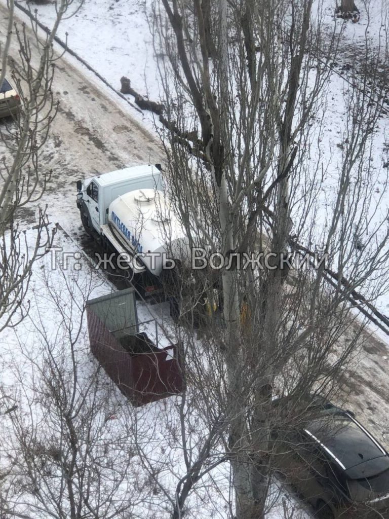 Ремонт водопровода на улице Ленина затягивается без четких сроков