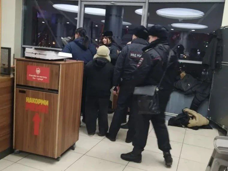 Профилактические рейды по подросткам прошли в торговых центрах Волжского