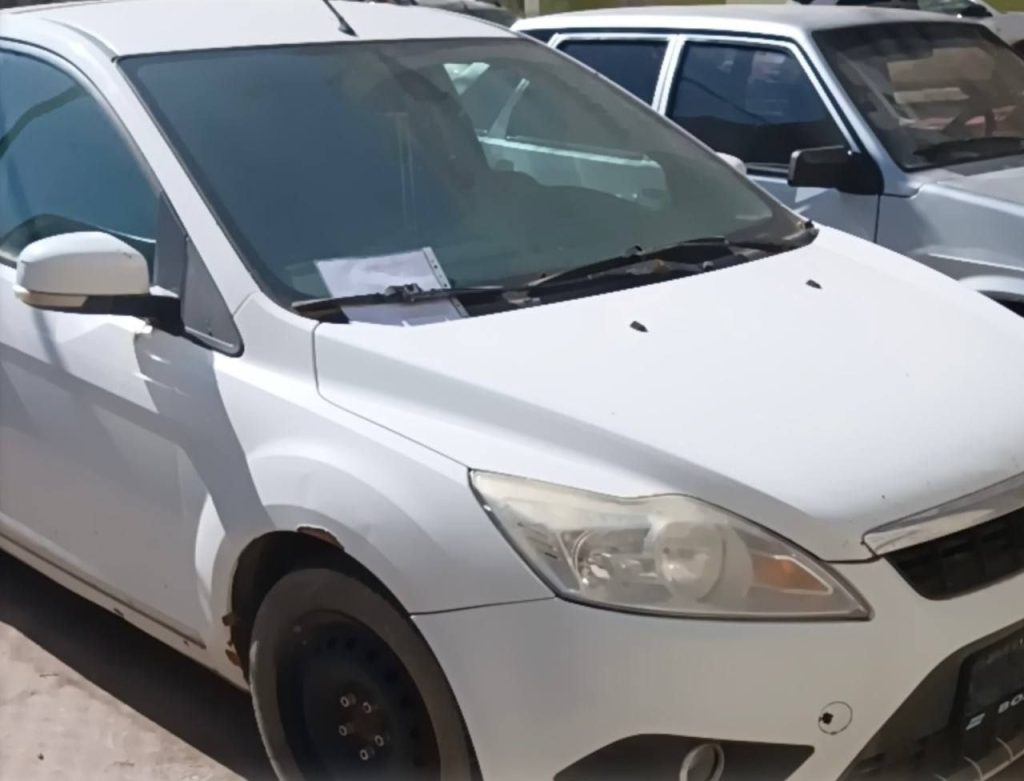 В Волжском началась кампания по очистке дворов от брошенных автомобилей
