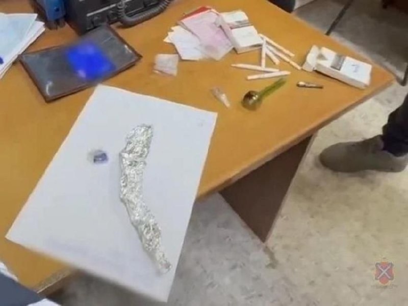 Задержание с наркотиками на Волжском мосту: пассажира такси ждёт уголовное дело