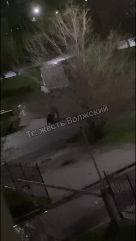 Происшествие на улице Дружбы в Волжском привлекло внимание горожан