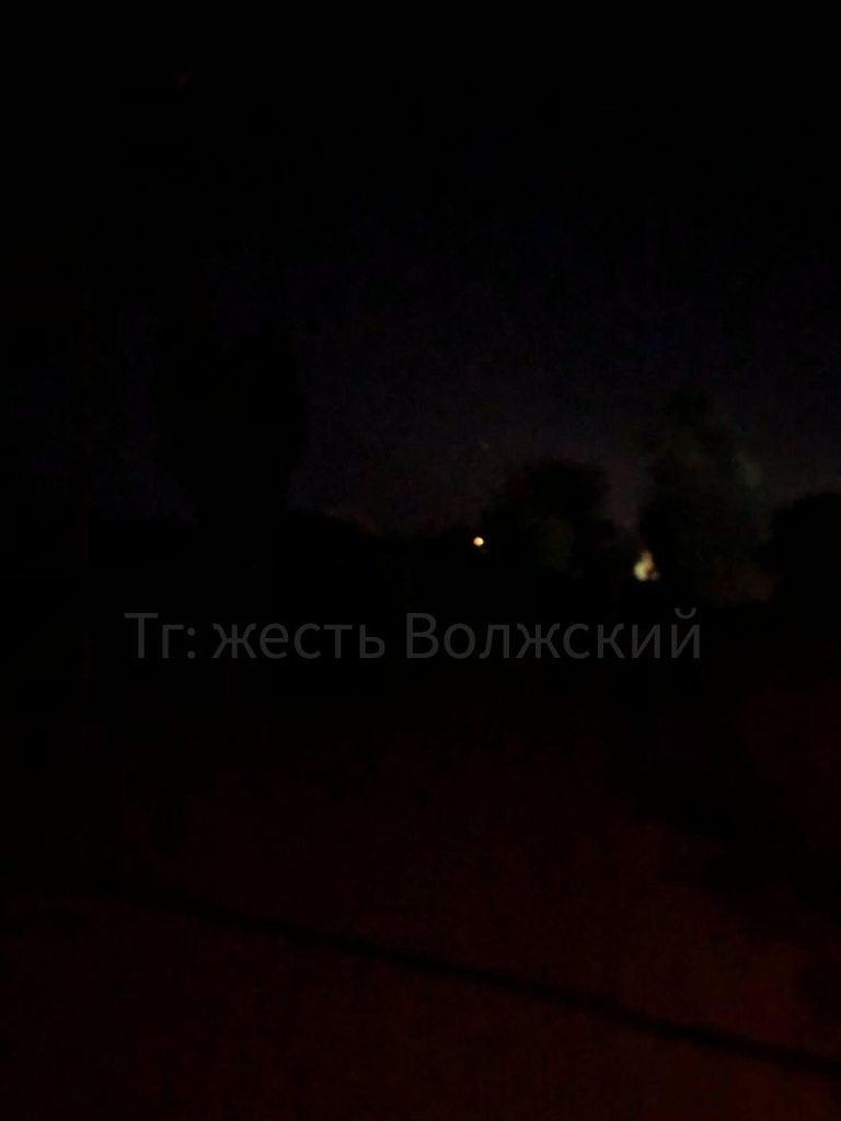 В посёлке Погромное перекрёсток улиц Лысенко и Красных Комиссаров остался без освещения