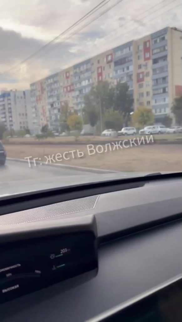 Волжский охватил топливный коллапс: водители стоят по 5-6 часов