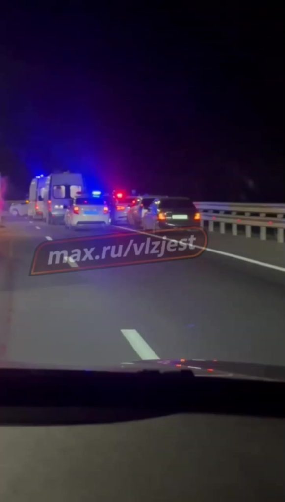 Крупное ДТП произошло на новом мосту под Волжским