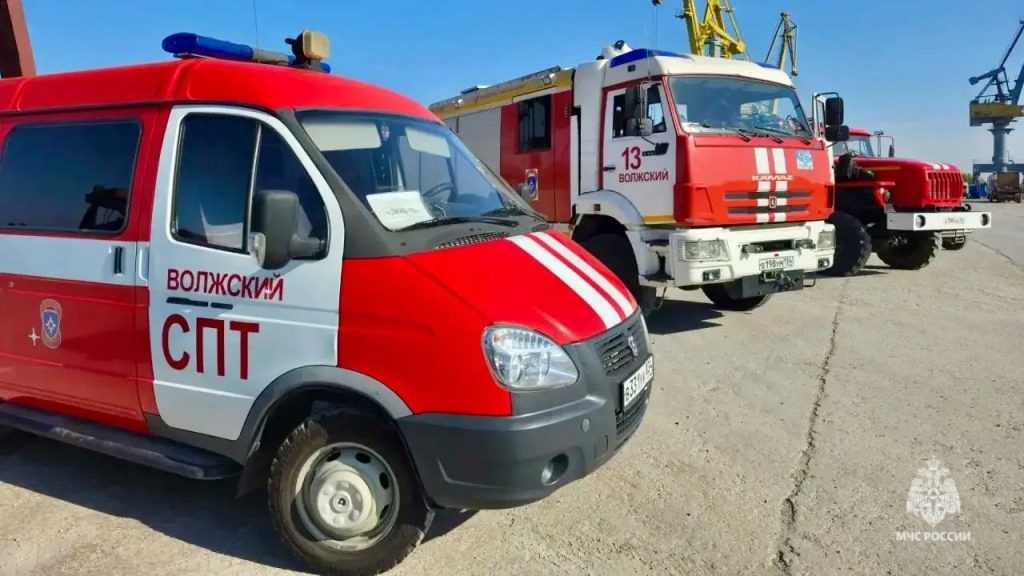 В Волжском прошли учения по тушению крупных пожаров