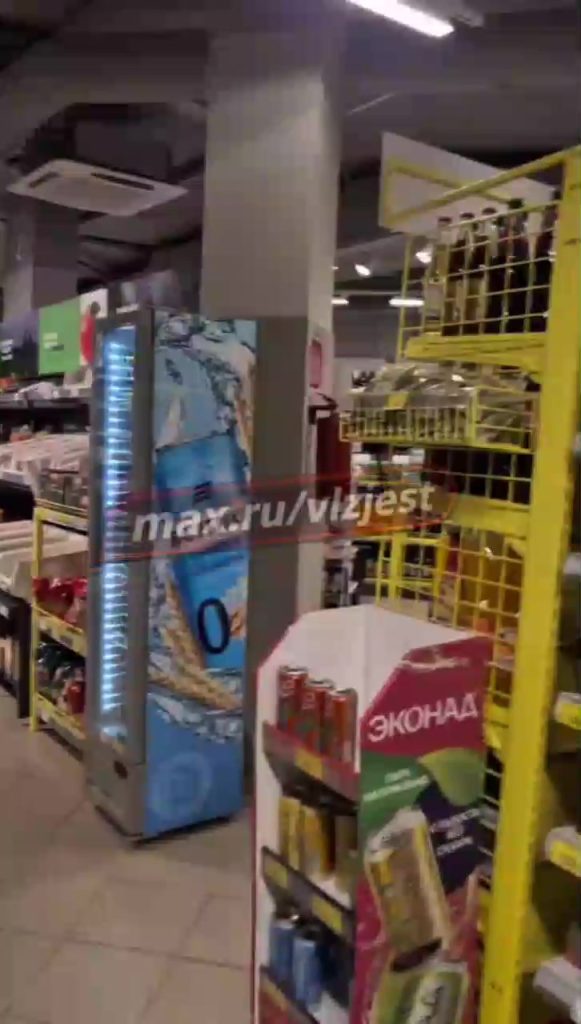 В волжском «Магните» насекомые облюбовали отдел выпечки