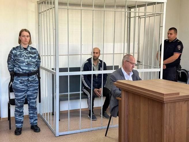 Водитель маршрутки, сбивший ребенка на самокате, останется под стражей до 2026 года