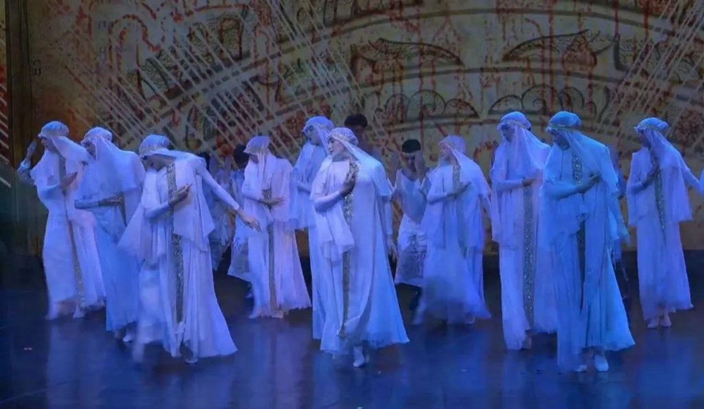 Волжские балерины покорили московскую сцену со спектаклем «Князь Владимир»