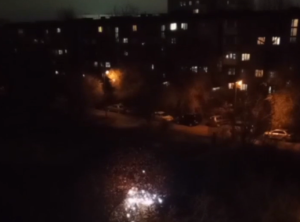 Обрыв линии электропередачи на улице Сталинградской: горожан просят быть осторожными