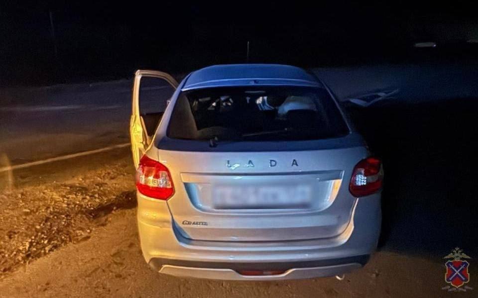 В Волжском водитель без прав сбил подростка на «зебре»