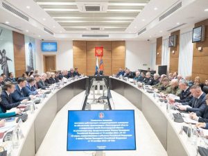 Новый год в Волжском: массовые гуляния отменены, но праздник состоится