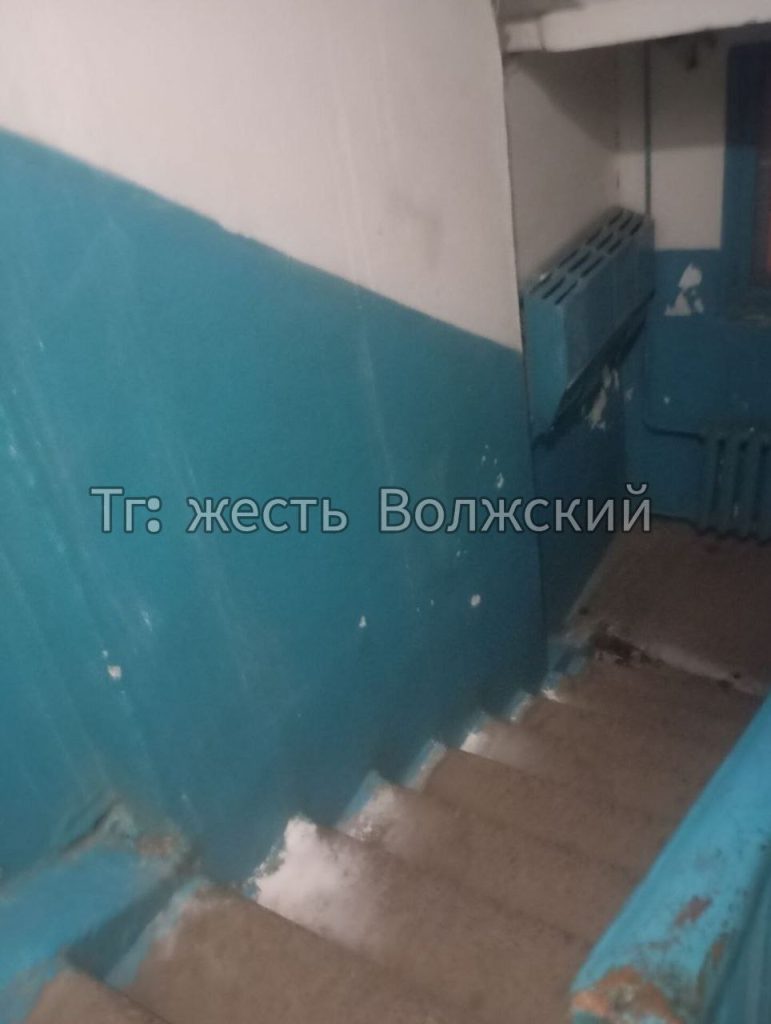 Волжский дом остался без водоснабжения из-за аварии, управляющая компания игнорирует обращения жителей