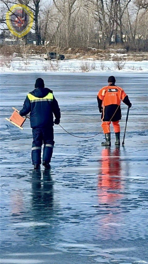 Бдительность спасателей предотвратила потенциальную угрозу на льду Волги