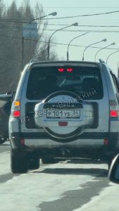 В Волжском заметили автомобиль с подозрительными номерными знаками