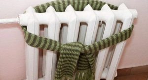 Жители дома на Карбышева второй день мерзнут без отопления