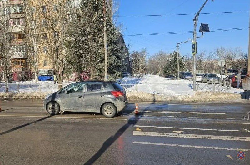 Подросток пострадал в ДТП на пешеходном переходе в Волжском
