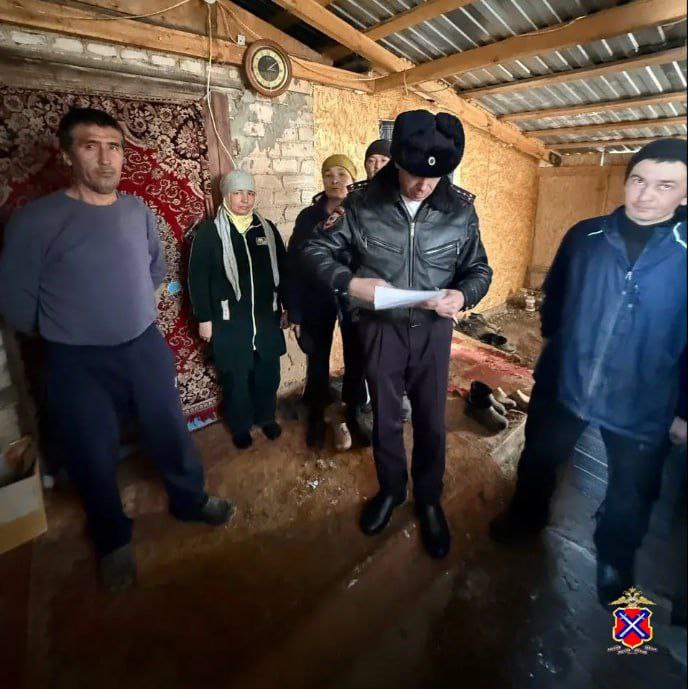В Волжском полиция выявила 19 миграционных нарушений