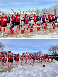 Морозное утро в Волжском: пробежка и ледяные заплывы