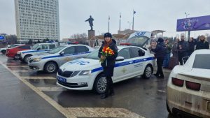 Весенний сюрприз для автоледи Волжского: тюльпаны вместо штрафов