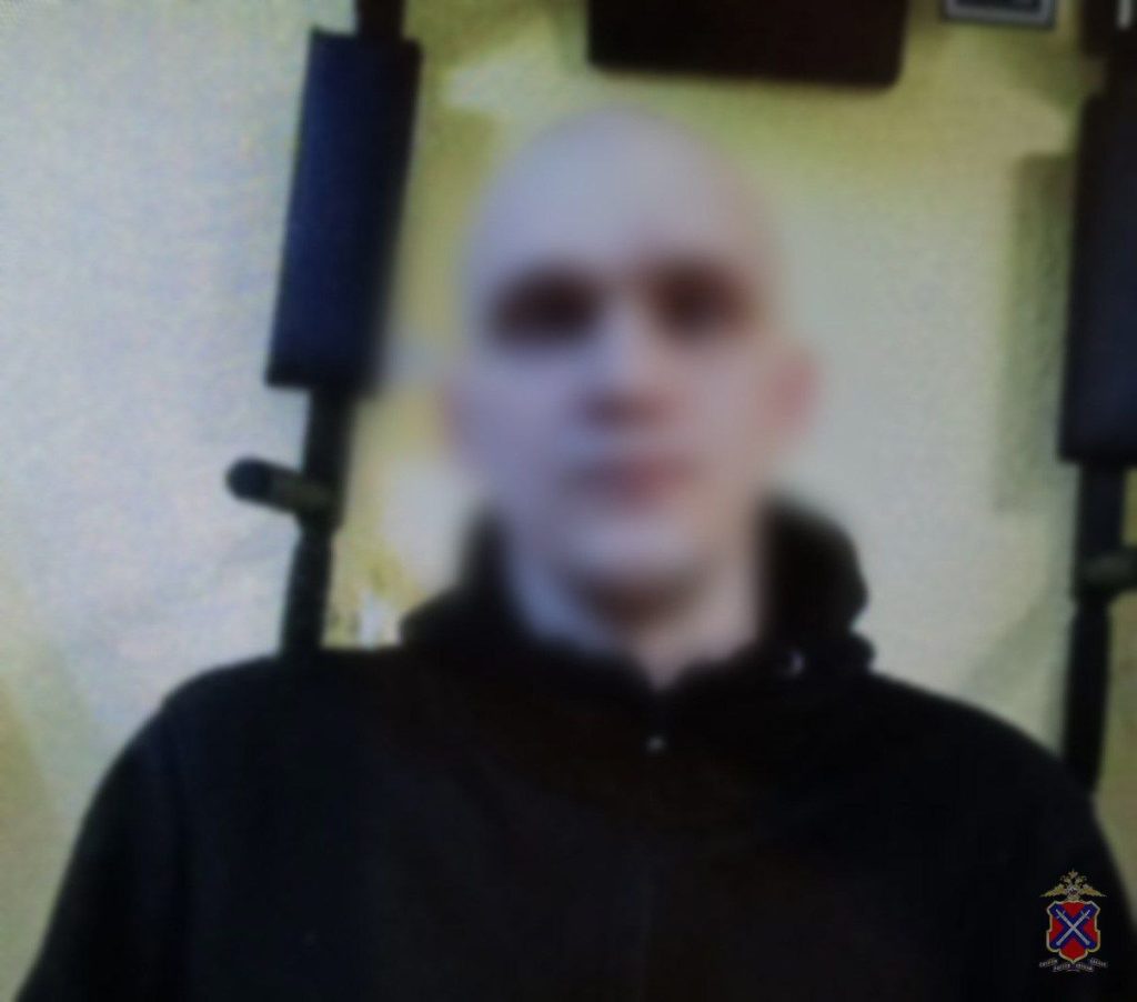 В Волжском задержан грабитель, напавший с ножом на супругов