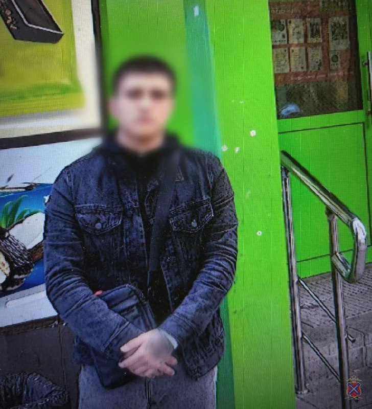 **⭐️ В Волжском задержали мужчину за вовлечение подростка в кражи**