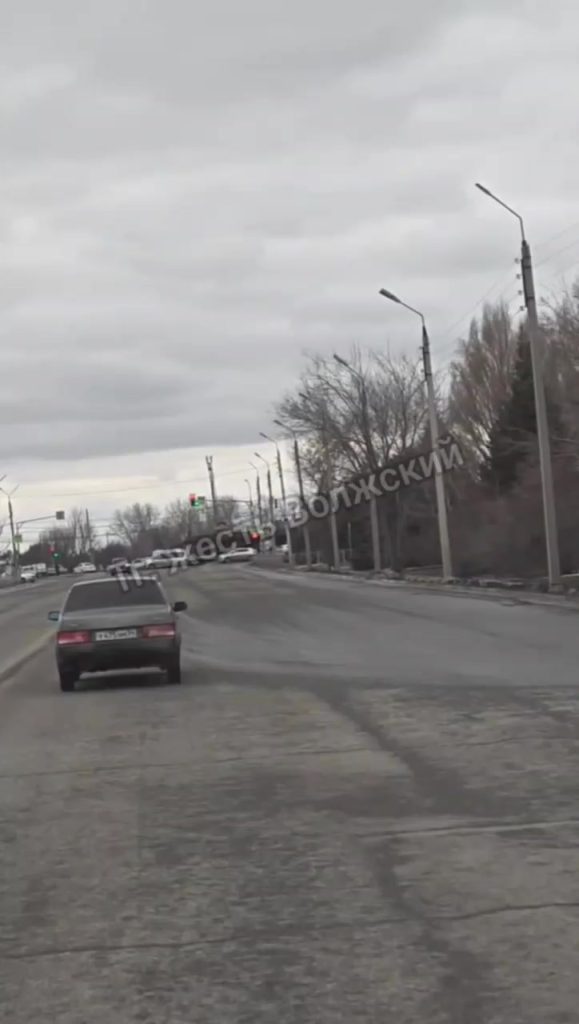 Подростки с охолощенным оружием задержаны в центре Волжского