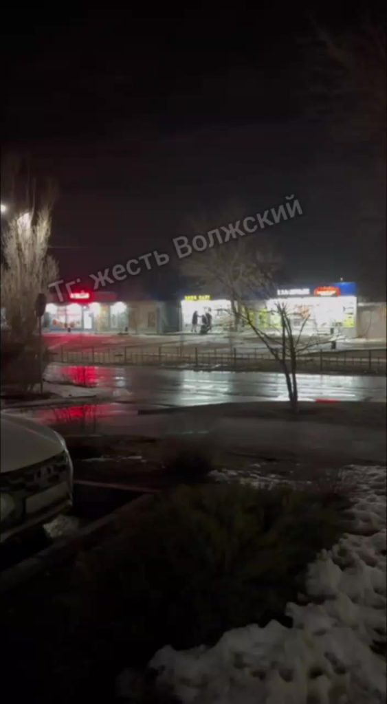 Неформальный турнир у пивной в 7-м микрорайоне привлёк внимание