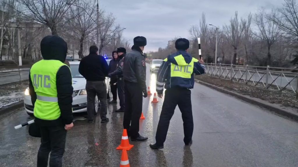 В Волжском стартовал профилактический рейд «Весна без ДТП»