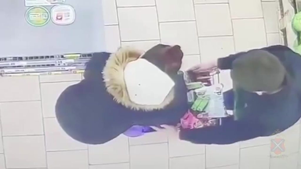 Молодая пара предстанет перед судом за кражу продуктов в Волжском