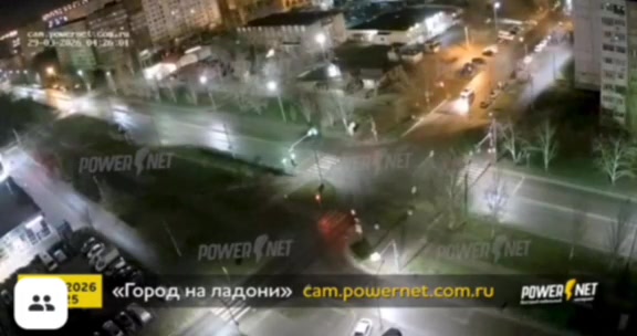 Опасное вождение ночью на проспекте Дружбы в Волжском