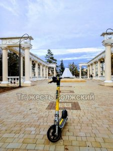 Скорость электросамокатов на тротуарах могут ограничить до 7 км/ч