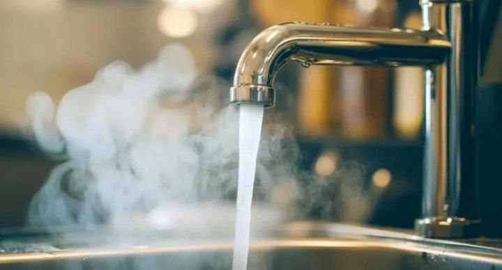 Жители дома на Пушкина, 84 в Волжском остаются без воды девять дней