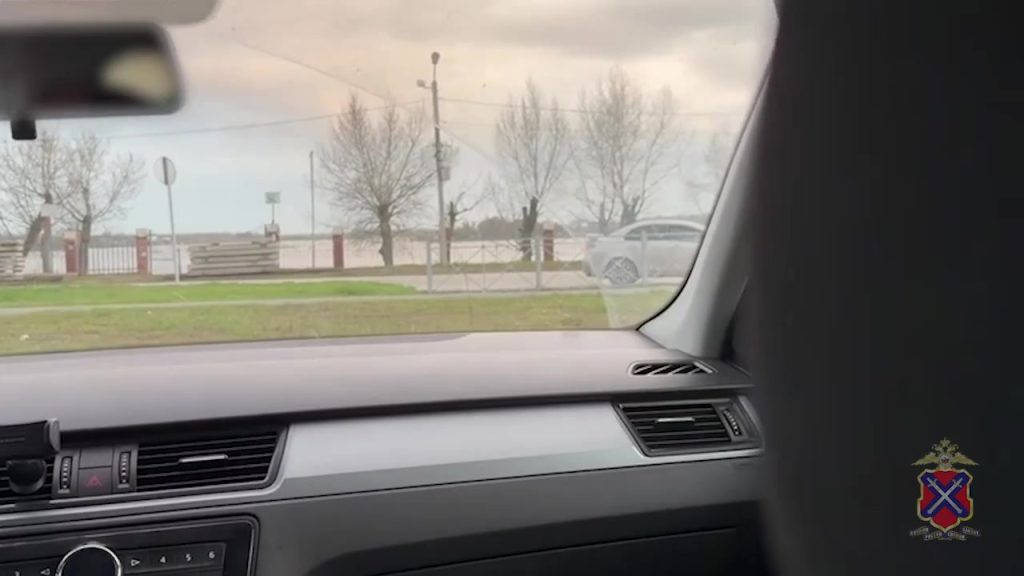 В Волгограде задержана банда, ограбившая автомобилиста на парковке с помощью сканера