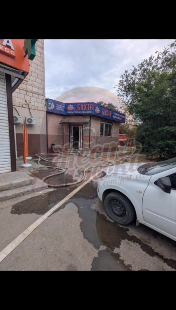 Пожар в магазине «Бристоль» в Волжском: ЧП в 9 микрорайоне